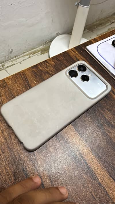 TECHNO SPARK 40