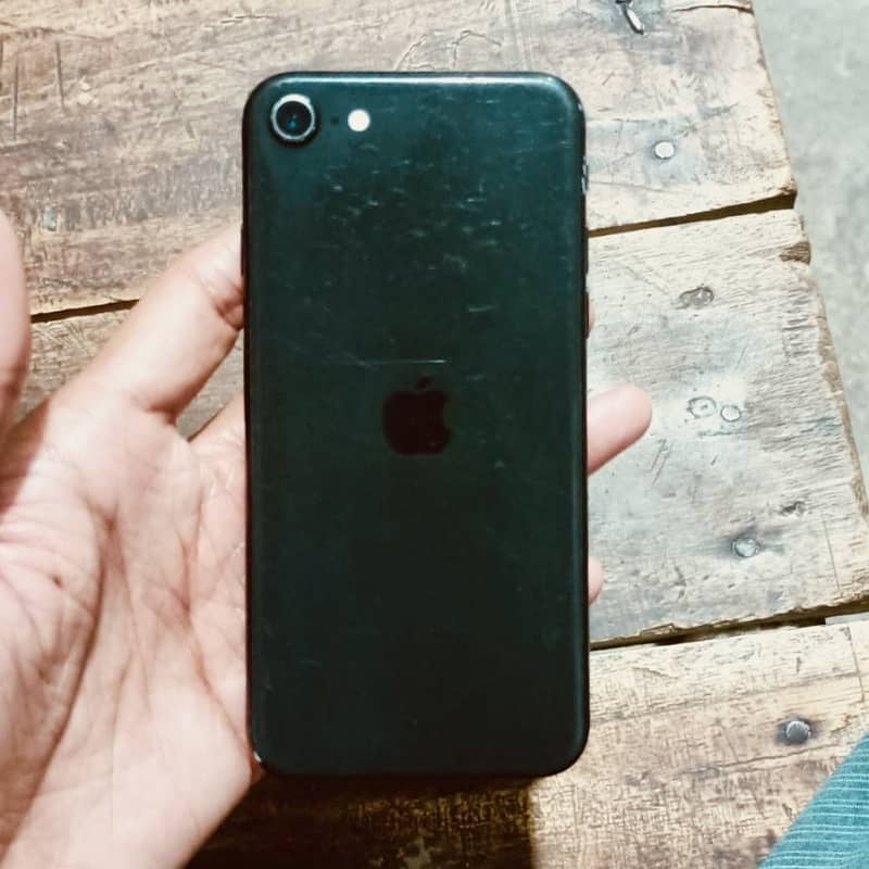 Apple iPhone SE 4
