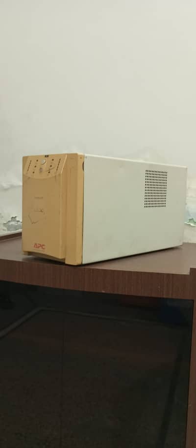 APC 1000i SMART UPS