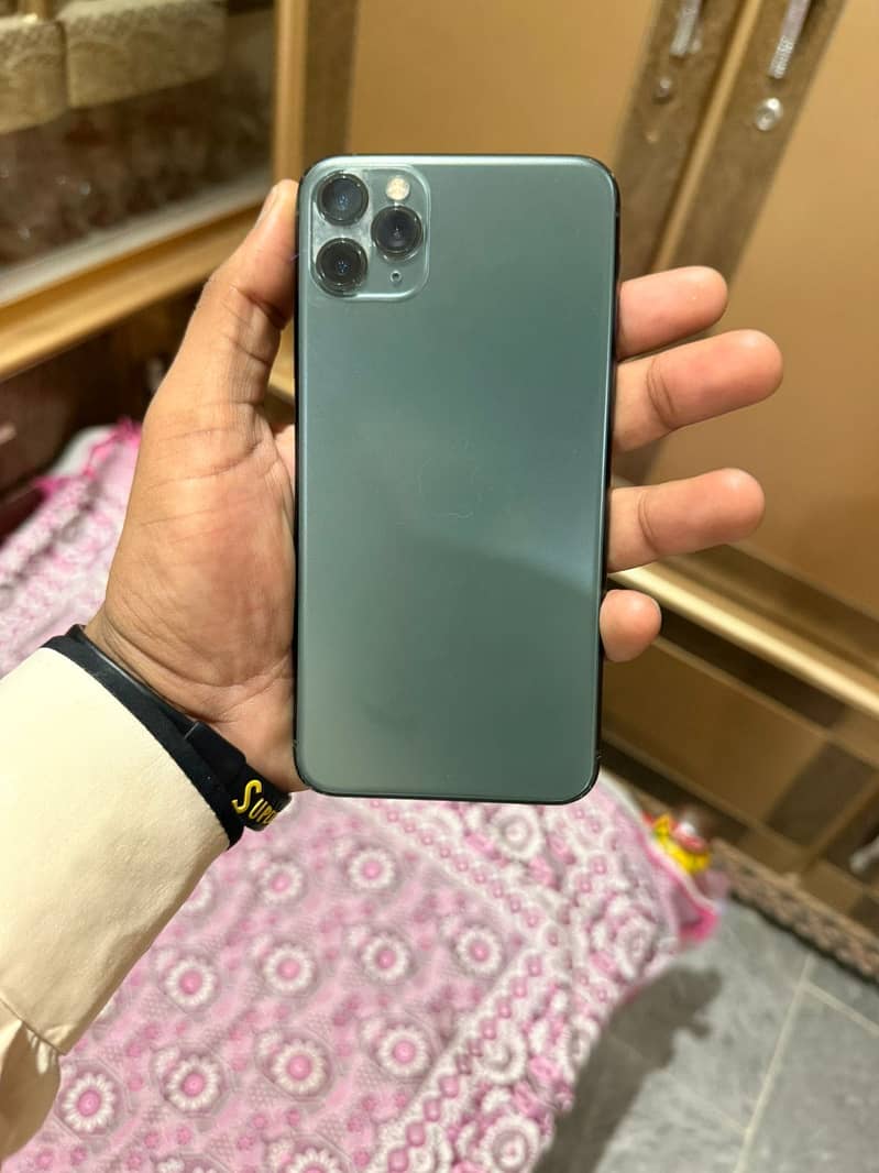 iPhone 11 Pro Max 0