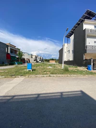 Block S Develop Possession Kanal Corner Park Face Plot Available For sale
