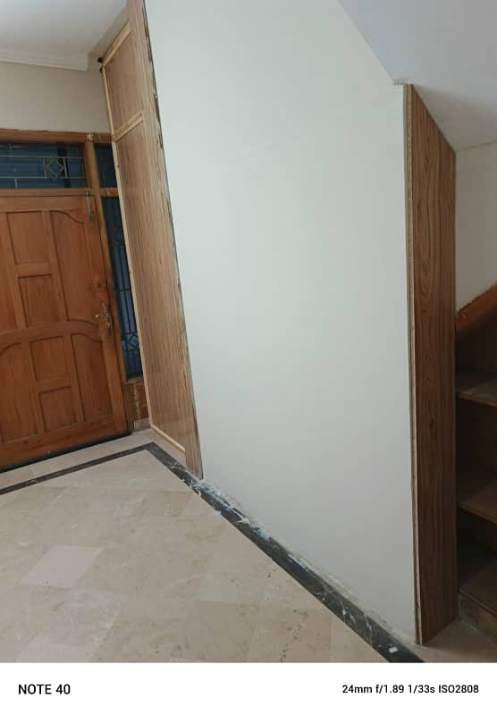 Upper portion for rent 3
