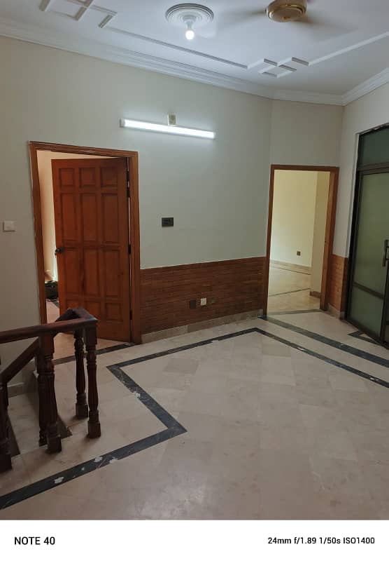Upper portion for rent 8