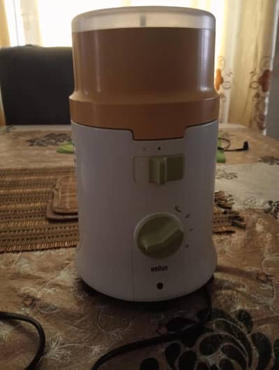 Braun ( Chopper }