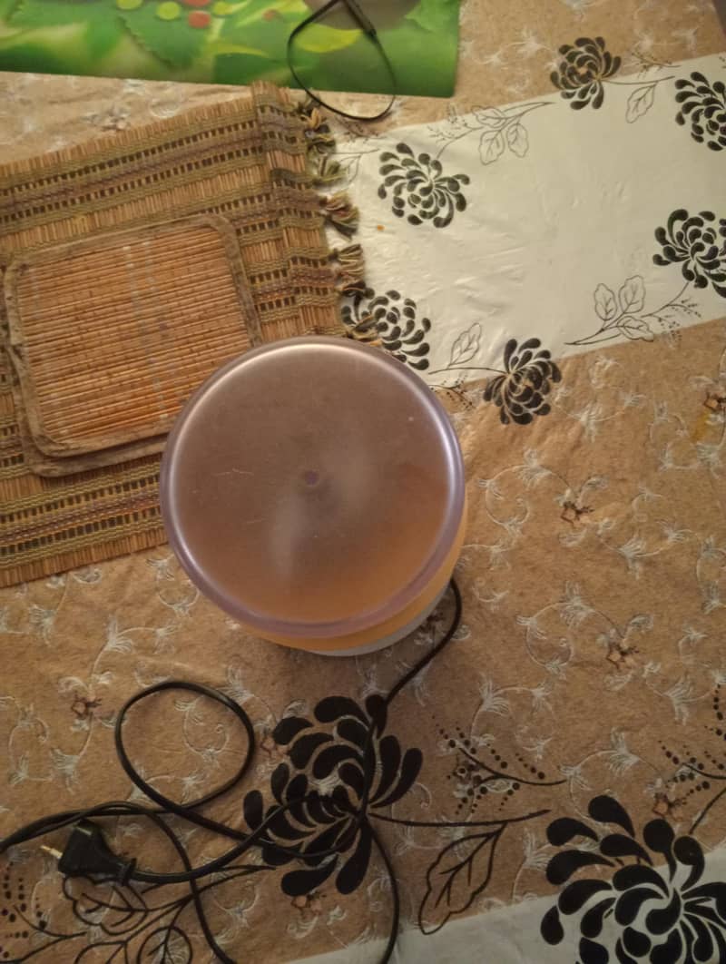 Braun ( Chopper } 1