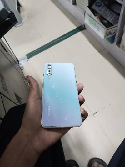 vivo s1