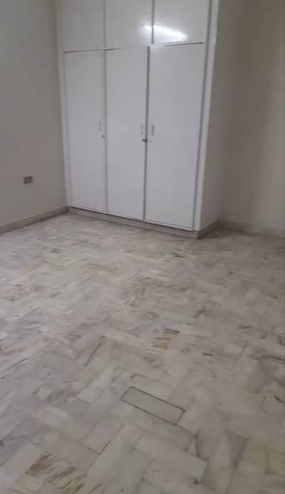 34 Marla House In Civil Lines Is Available For rent Faisalabad