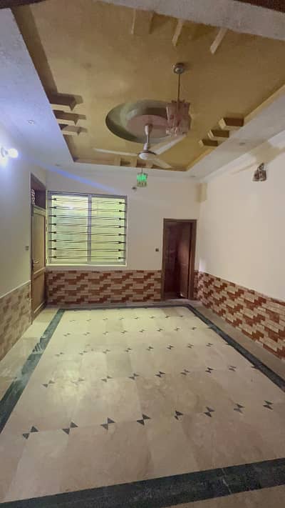 8 Marla 2nd floor available for rent in phase 5
