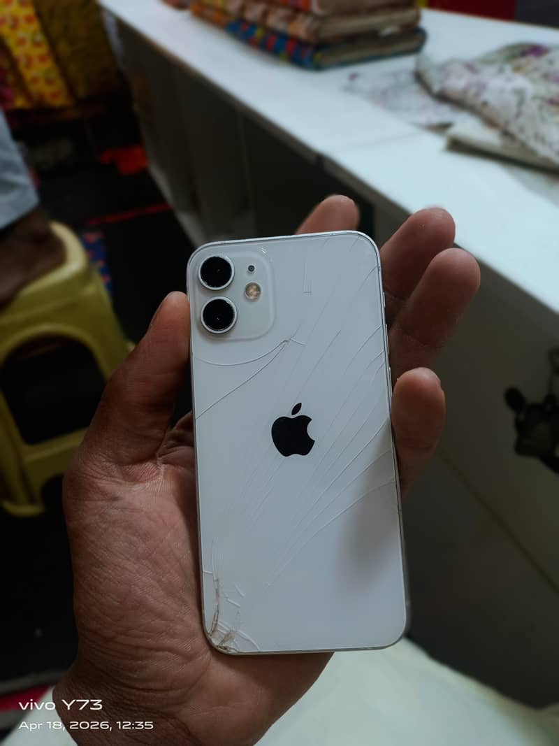 iPhone 12 mini 3