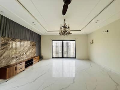 20 MARLA UPPER PORTION AVAILABLE FOR RENT IN DHA PHASE 7 WITH SOLAR