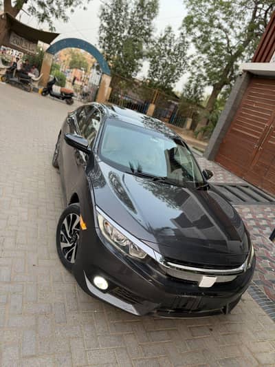 Honda Civic 1.8 Oriel 2017 Model
