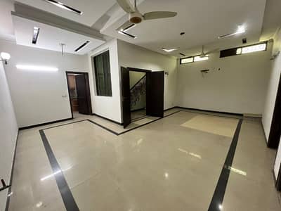 10 MARLA HOUSE FOR RENT IN DHA PHASE 4