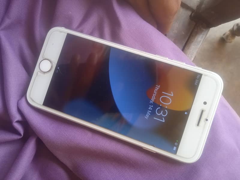 Apple iPhone 7 3