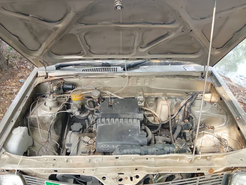 Subaru 1000cc Vitz engine 1