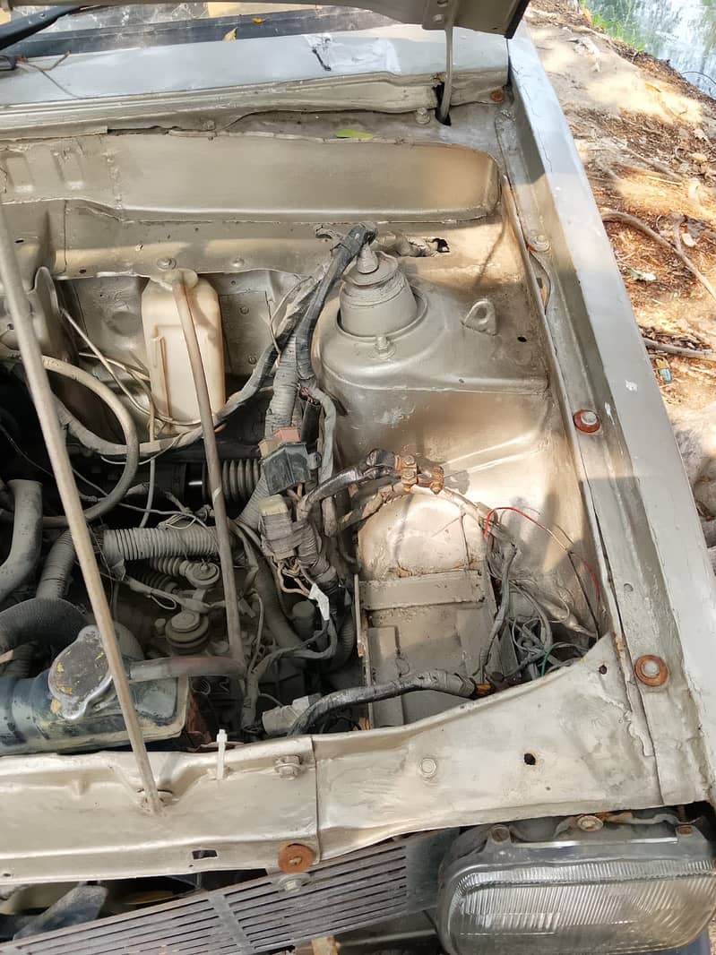 Subaru 1000cc Vitz engine 2