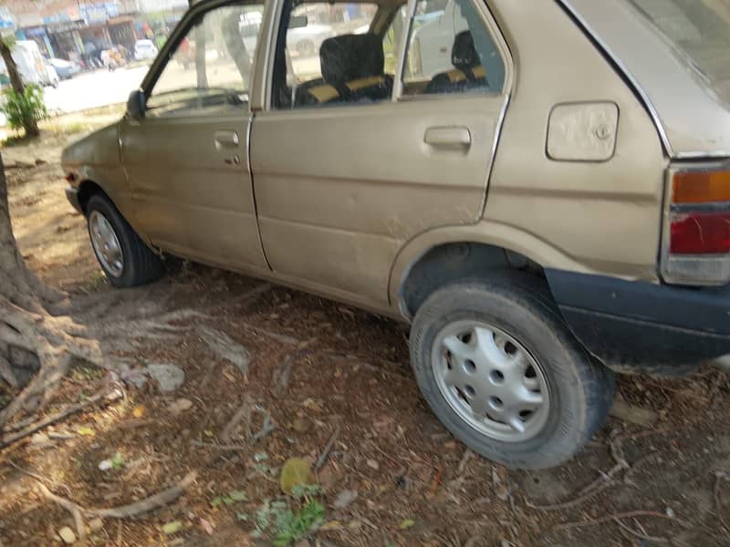 Subaru 1000cc Vitz engine 5