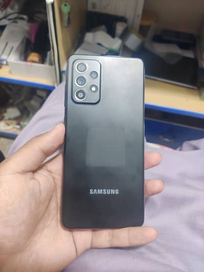 Samsung Galaxy A52 with box
