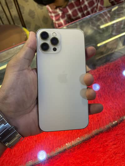 iPhone 12 Pro Max (Gold, 128GB) – 97% BH, Factory Unlocked (Non-PTA)