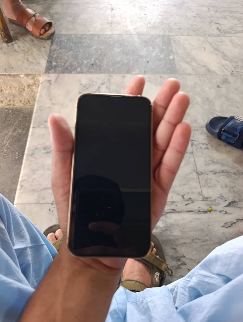 iPhone 3