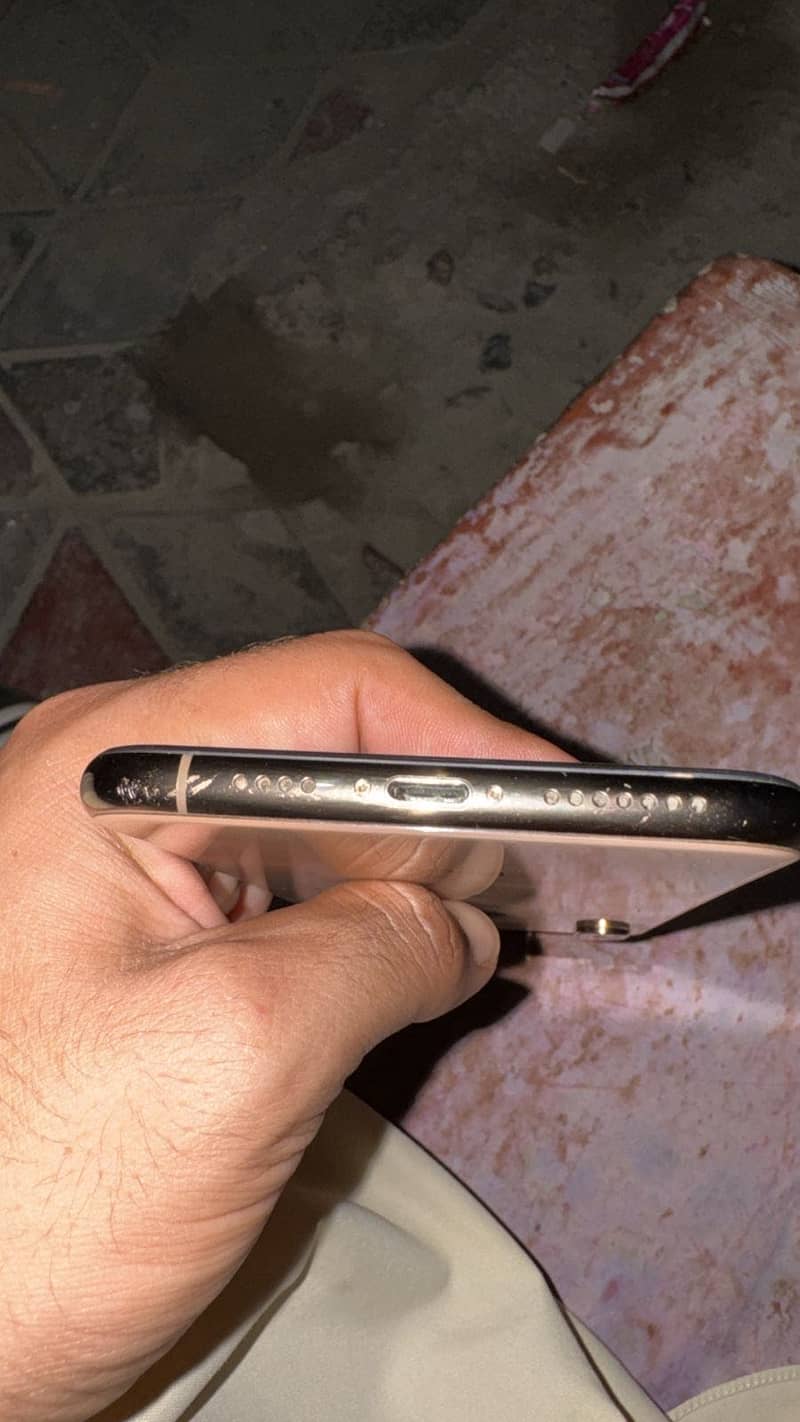 iphone xs max 1