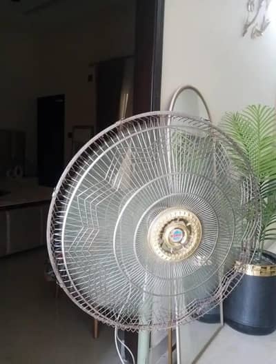 Sonic Pedestal Fan