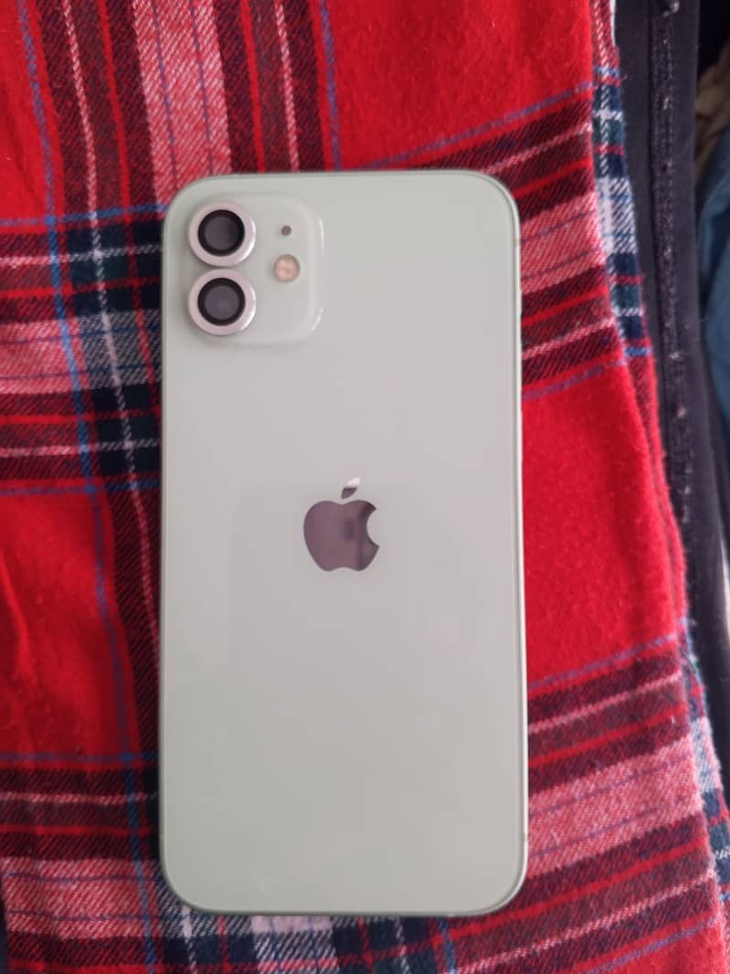 iPhone 12 1
