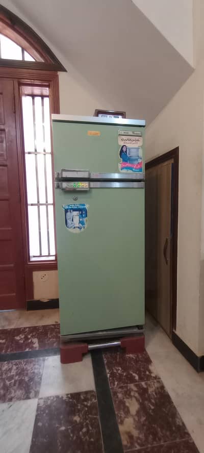 RS. 30000 / Philips Whirpool