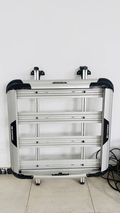 Aluminium roof rack / luggage carrier