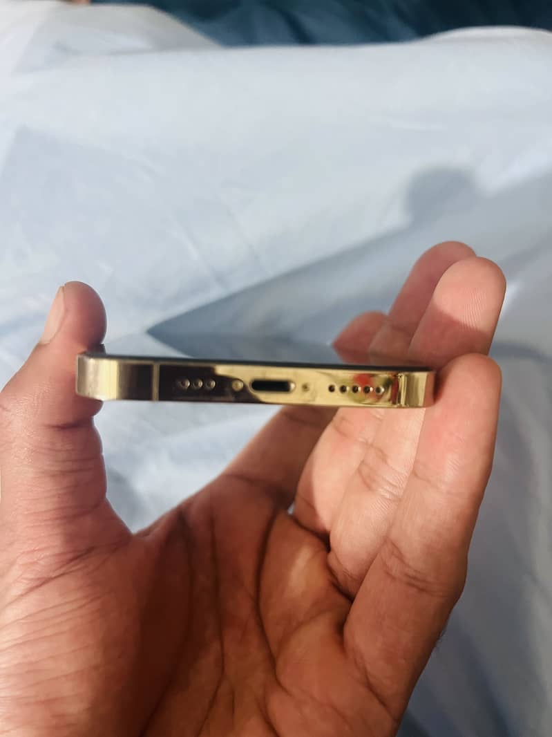 IPHONE 12 PRO 2