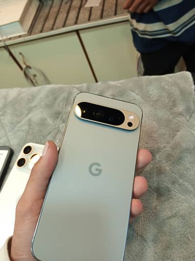 google 9 pro XL BRAND. NEW condition