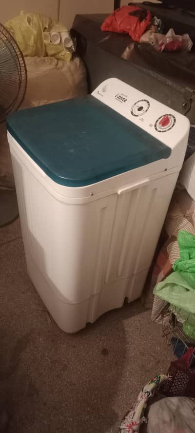 izone washing machine single