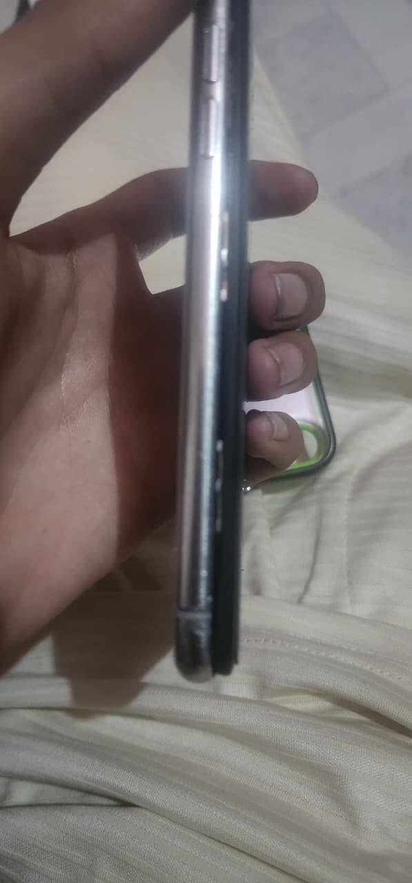 IPhone X 6