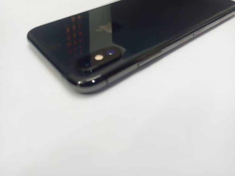 iPhone XS 7