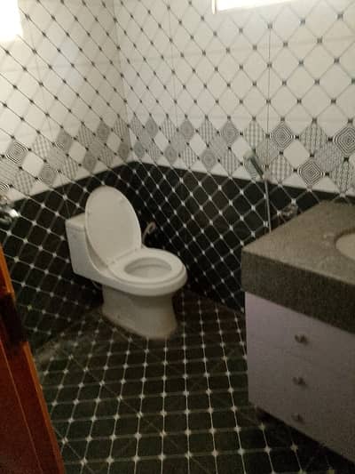 2 Bad Apartment For Rent In G15