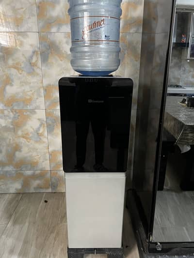 Dawlance dispenser