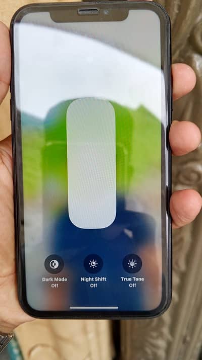 Iphone xr sale or exchange possible 03275094747