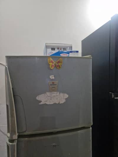 Dawalace fridge in good condition perfect cooling