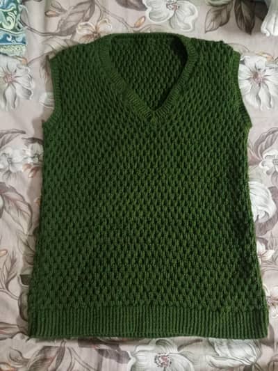 knitted swetrr available