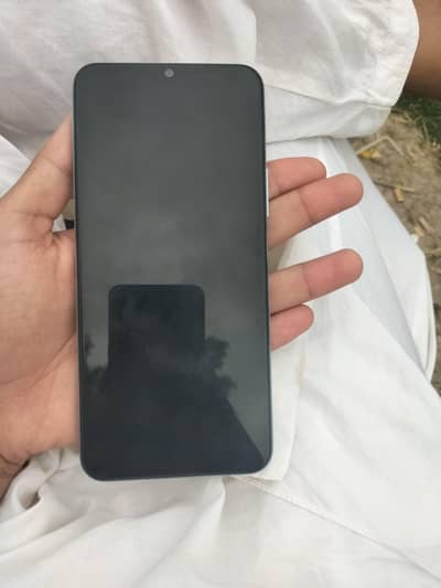 Vivo y21 condition 10/8 Full box