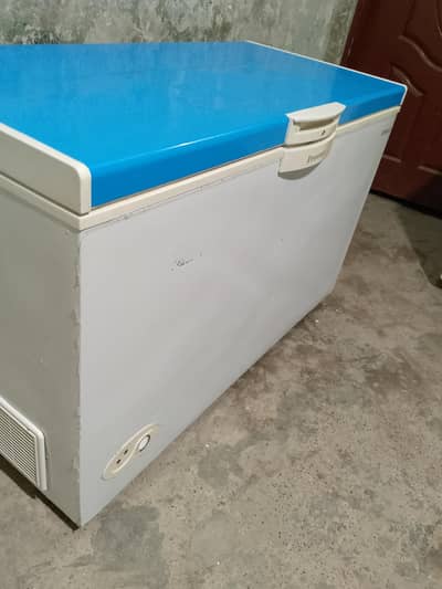 waves deep freezer