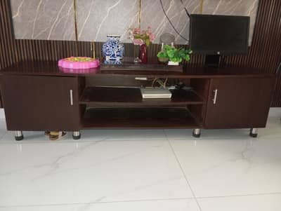 TV cansole