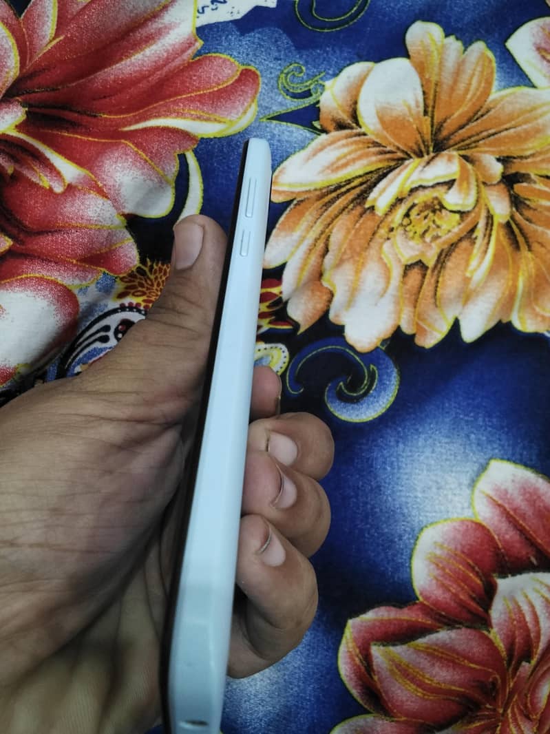 Redmi A2+ 3