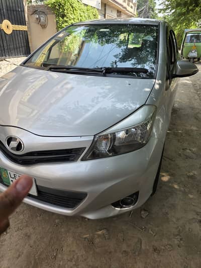 toyota vitz 2013