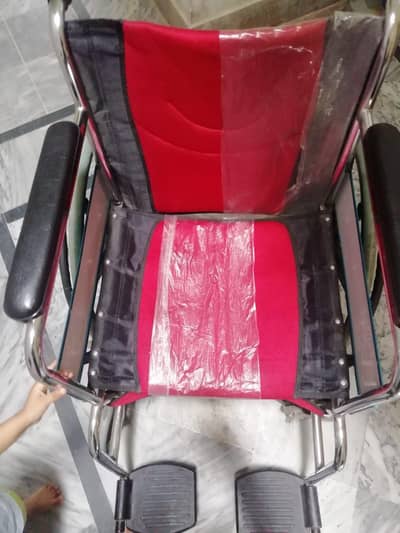 wheal chair new ha  thori der use hui hai