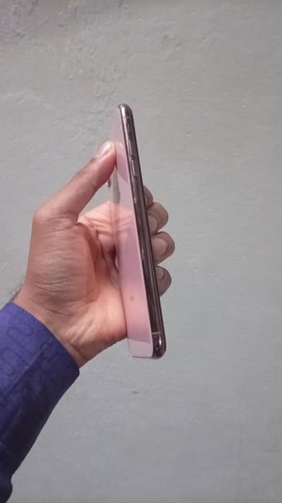 XS MAX (NON PTA) JV