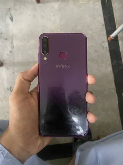 Infinix s4 6/64 condition 10/8 only set whtsapp 03100959917