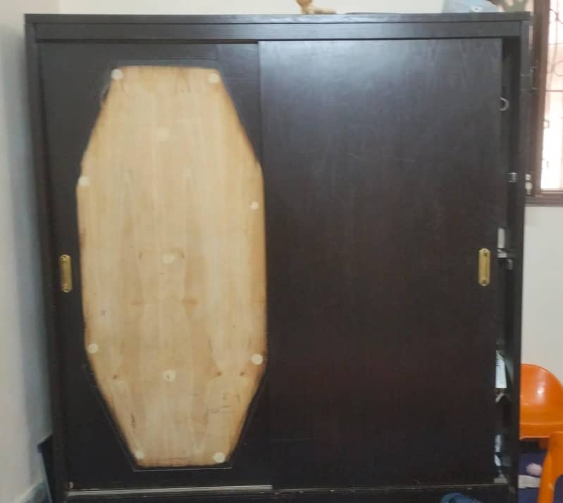 wardrobe 1