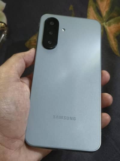 samsung A17 for sale  6/128