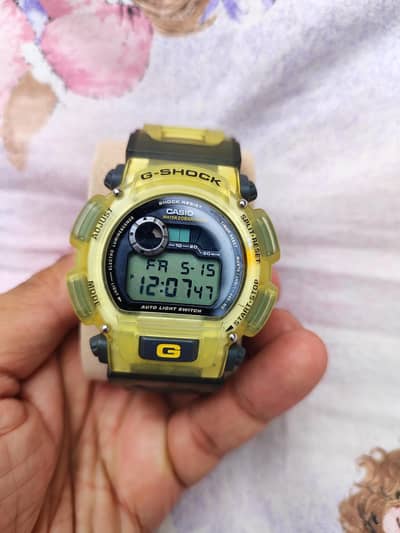 Casio G-Shock DW-9000