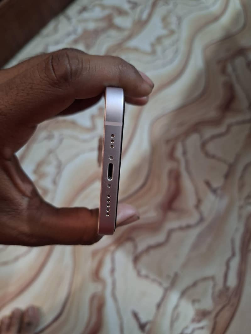 iphone 13 4